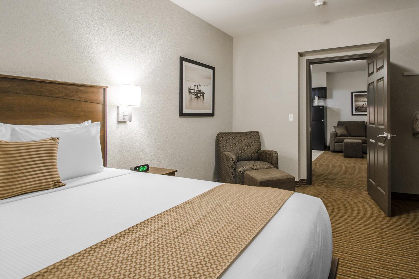 Quality Inn & Suites Estevan Exterior foto